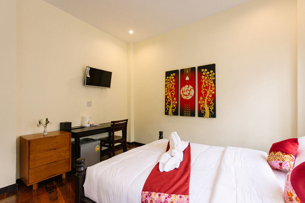 Srisomboon Hostel Транг Екстер'єр фото