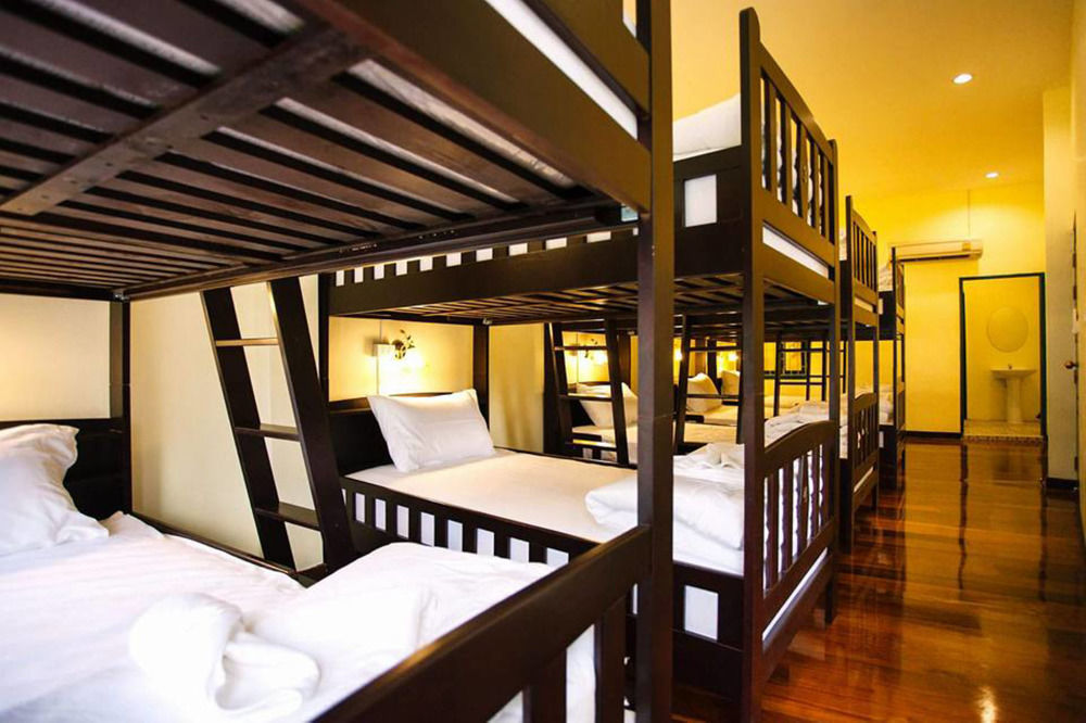 Srisomboon Hostel Транг Екстер'єр фото